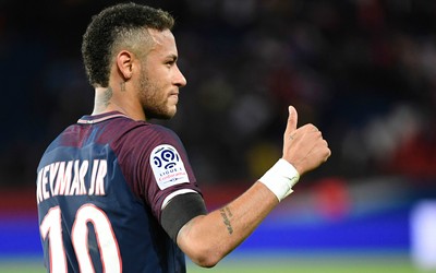 FN电竞精华-亚马尔吊射破门