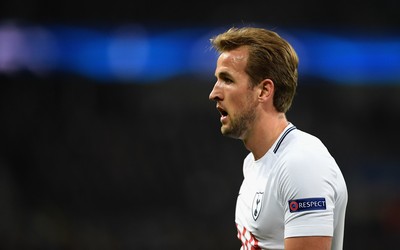 FN电竞热评-佩洛娃这脚传球穿透整条防线